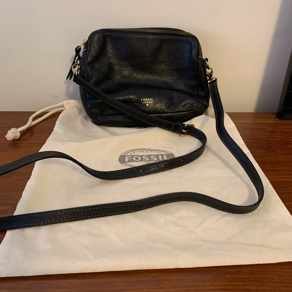 Black leather Fossil bag